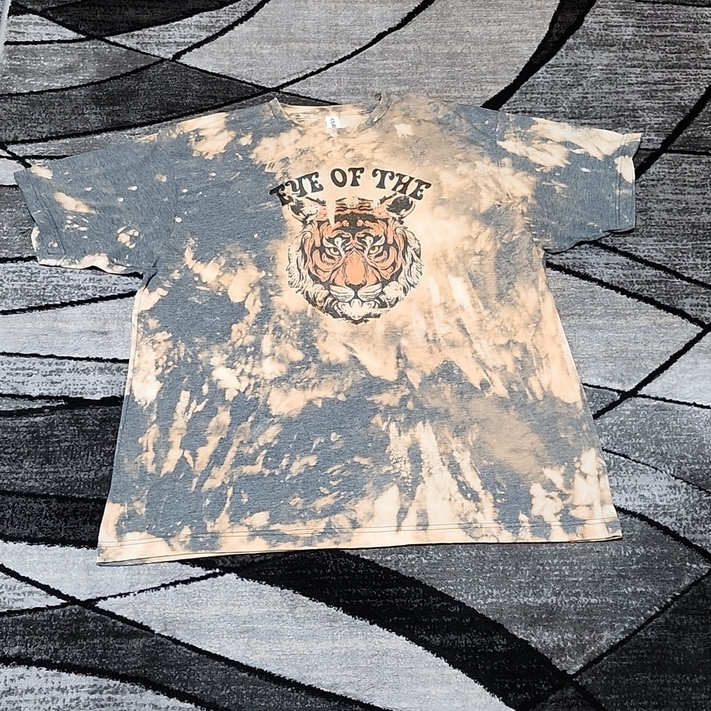 TULTEX EYE OF THE TIGER GRAPHIC TIE-DYE XL TEE-SHIRT